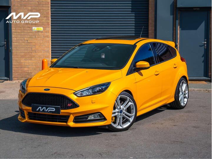 Ford FOCUS 2.0T EcoBoost ST-3 Euro 6 (s/s) 5dr