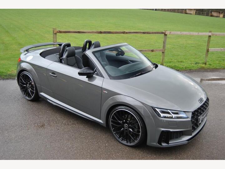 Audi TT 2.0 TFSI 40 Black Edition Roadster S Tronic Euro 6 (s/s) 2dr