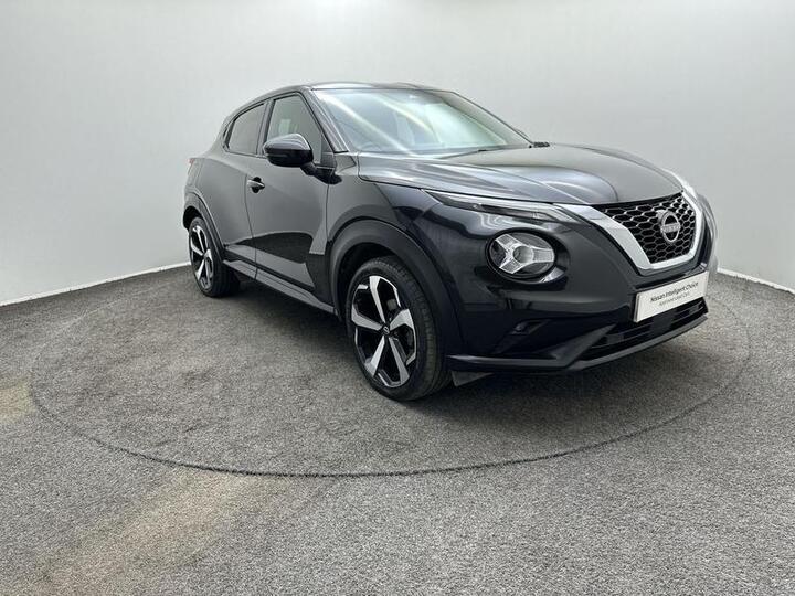 Nissan JUKE 1.0 DIG-T Tekna Euro 6 (s/s) 5dr