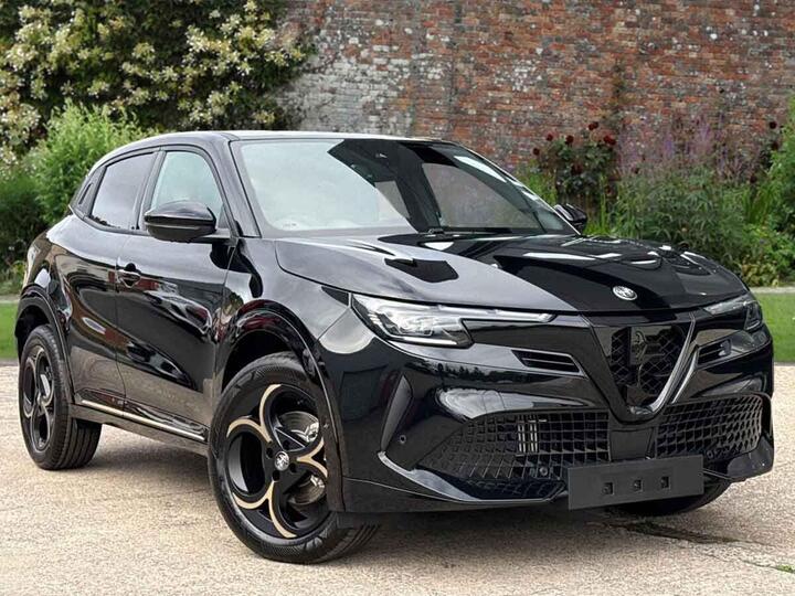 Alfa Romeo Junior 1.2 MHEV Ibrida Intensa E-DCT Euro 6 (s/s) 5dr