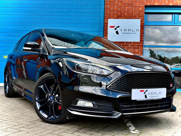Ford FOCUS 2.0T EcoBoost ST-3 Euro 6 (s/s) 5dr