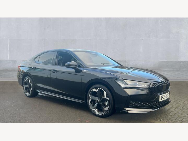 Skoda Superb 2.0 TSI SportLine DSG Euro 6 (s/s) 5dr Skoda Superb 2.0 TSI SportLine DSG Euro 6 (s/s) 5dr