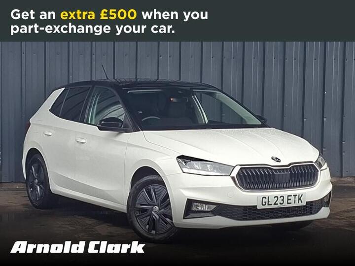 Skoda Fabia 1.0 MPI Colour Edition Euro 6 (s/s) 5dr Skoda Fabia 1.0 MPI Colour Edition Euro 6 (s/s) 5dr