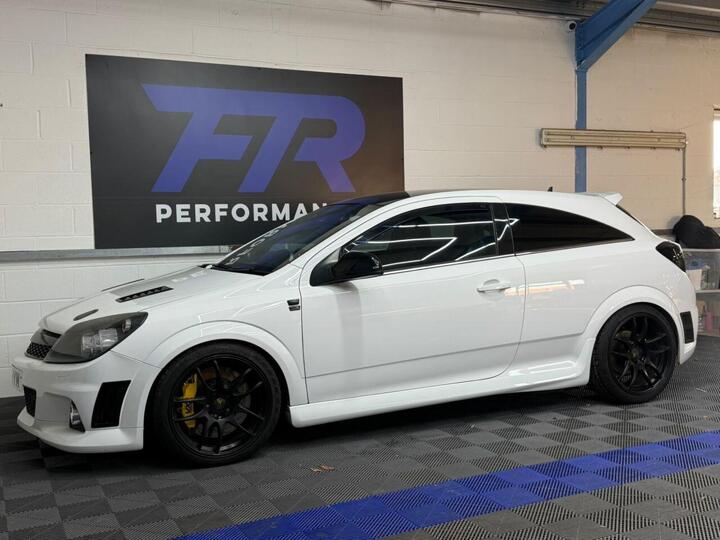 Vauxhall ASTRA 2.0i 16v VXR Arctic Edition 3dr
