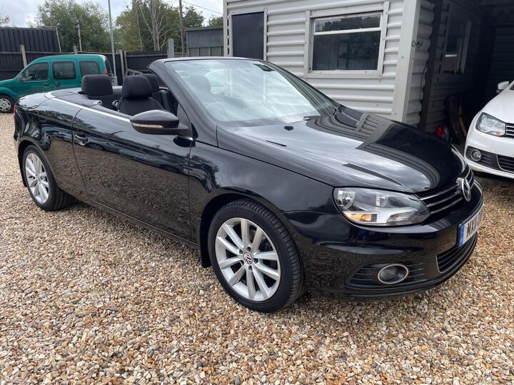 Volkswagen Eos 1.4 TSI BlueMotion Tech SE Cabriolet Euro 5 (s/s) 2dr Volkswagen Eos 1.4 TSI BlueMotion Tech SE Cabriolet Euro 5 (s/s) 2dr
