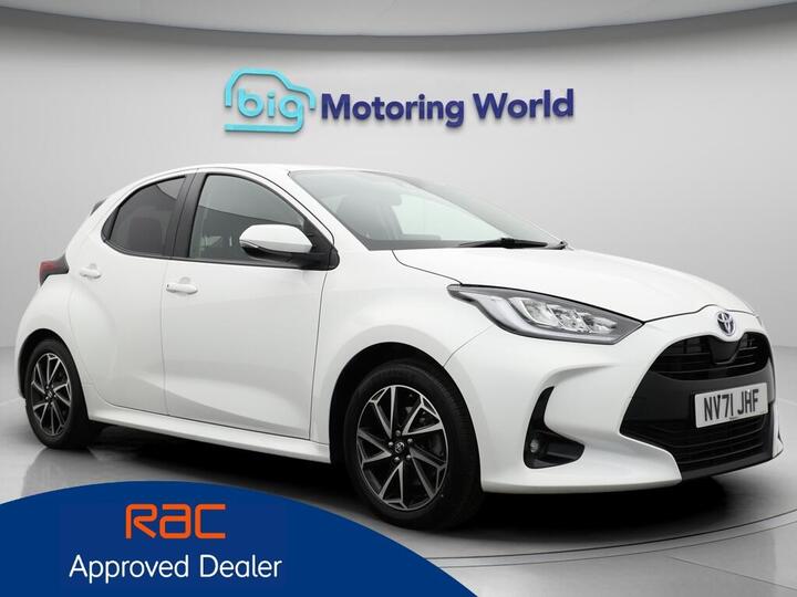 Toyota Yaris 1.5 VVT-h Design E-CVT Euro 6 (s/s) 5dr
