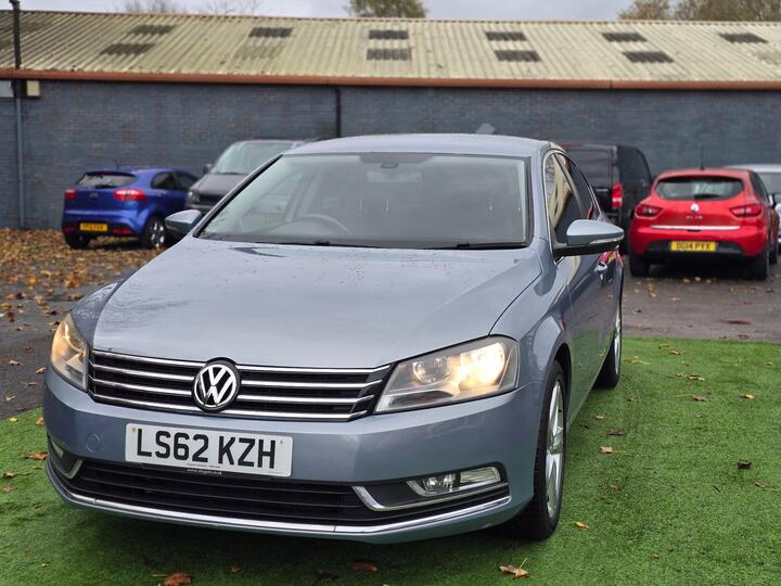 Volkswagen Passat 2.0 TDI BlueMotion Tech SE DSG Euro 5 (s/s) 4dr