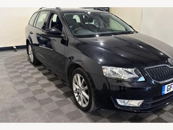 Skoda Octavia 2.0 TDI Elegance DSG Euro 5 (s/s) 5dr Skoda Octavia 2.0 TDI Elegance DSG Euro 5 (s/s) 5dr