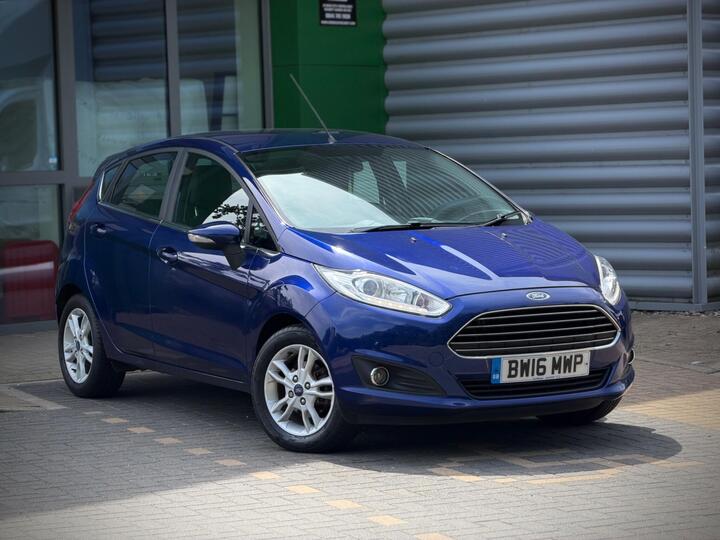 Ford Fiesta 1.0T EcoBoost Zetec Euro 6 (s/s) 5dr Ford Fiesta 1.0T EcoBoost Zetec Euro 6 (s/s) 5dr
