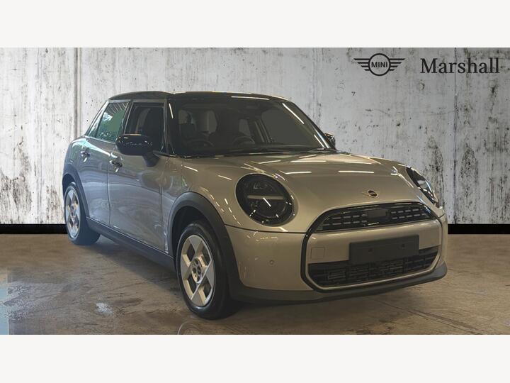 MINI Cooper 1.5C Classic Steptronic Euro 6 (s/s) 3dr
