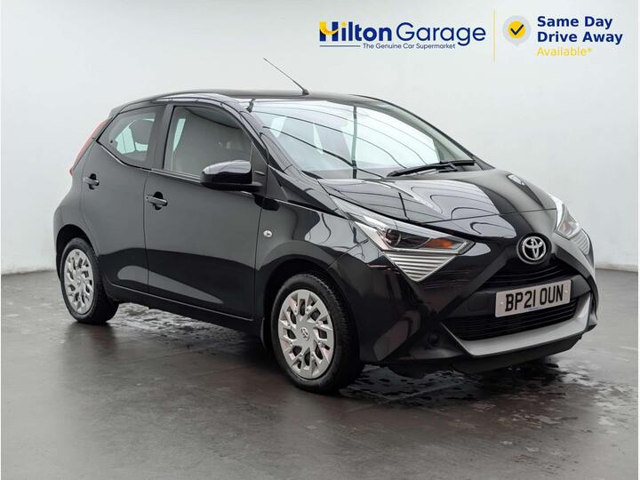 Toyota AYGO 1.0 VVT-i X-play X-shift Euro 6 5dr (Safety Sense)