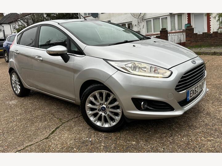 Ford Fiesta 1.0T EcoBoost Titanium X Euro 5 (s/s) 5dr