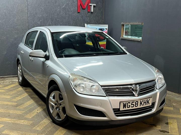 Vauxhall Astra 1.6i Active Plus 5dr