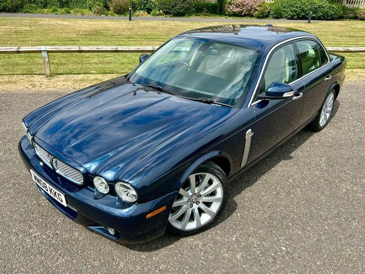 Jaguar XJ 3.0 Executive 4dr