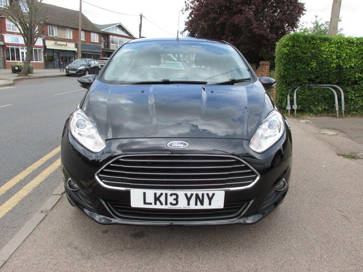 Ford Fiesta 1.0T EcoBoost Zetec Euro 5 (s/s) 5dr