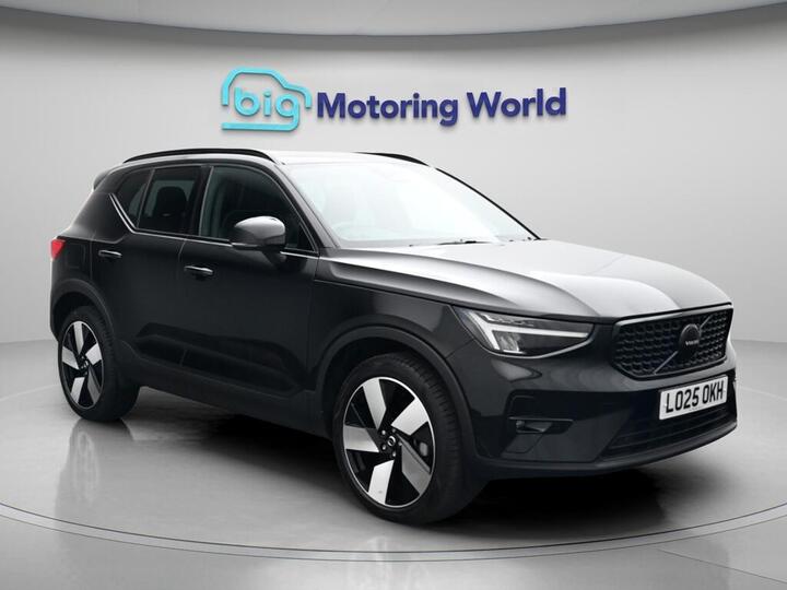 Volvo XC40 2.0 B4 MHEV Plus Black Edition DCT Auto Euro 6 (s/s) 5dr