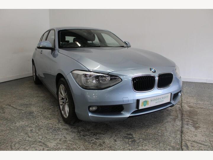 BMW 1 Series 2.0 120d SE XDrive Euro 5 (s/s) 5dr BMW 1 Series 2.0 120d SE XDrive Euro 5 (s/s) 5dr