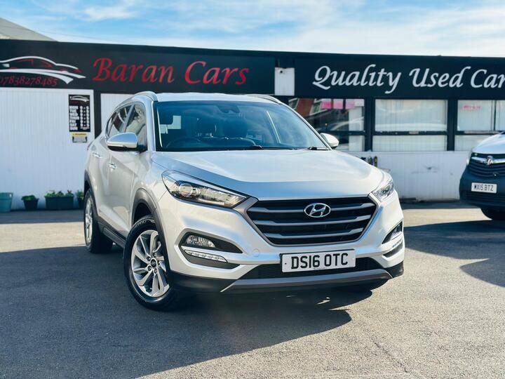 Hyundai TUCSON 2.0 CRDi SE Nav Auto 4WD Euro 6 5dr Hyundai TUCSON 2.0 CRDi SE Nav Auto 4WD Euro 6 5dr