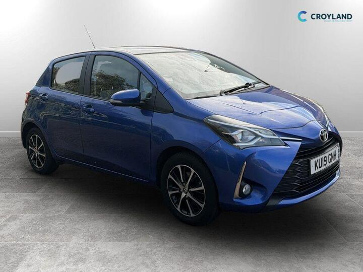 Toyota YARIS 1.5 VVT-i Icon Tech Euro 6 5dr