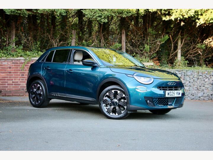Fiat 600 1.2 MHEV La Prima E-DCT Euro 6 (s/s) 5dr