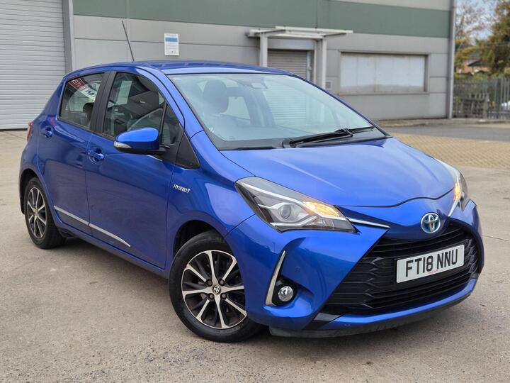 Toyota Yaris 1.5 VVT-h Icon Tech E-CVT Euro 6 (s/s) 5dr Toyota Yaris 1.5 VVT-h Icon Tech E-CVT Euro 6 (s/s) 5dr