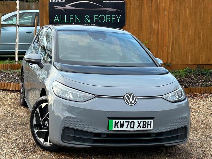 Volkswagen ID.3 Pro Performance 58kWh Life Auto 5dr