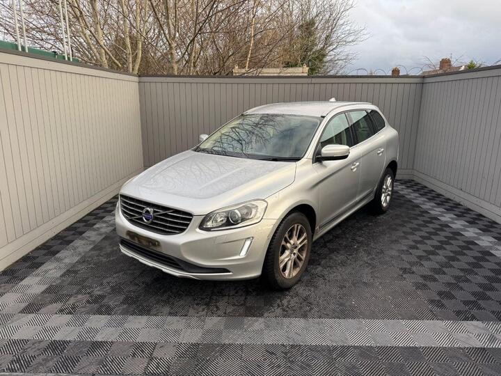 Volvo XC60 2.4 D5 SE Lux Nav Auto AWD Euro 6 (s/s) 5dr