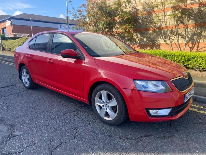 Skoda Octavia 2.0 TDI SE Business Euro 6 (s/s) 5dr Skoda Octavia 2.0 TDI SE Business Euro 6 (s/s) 5dr