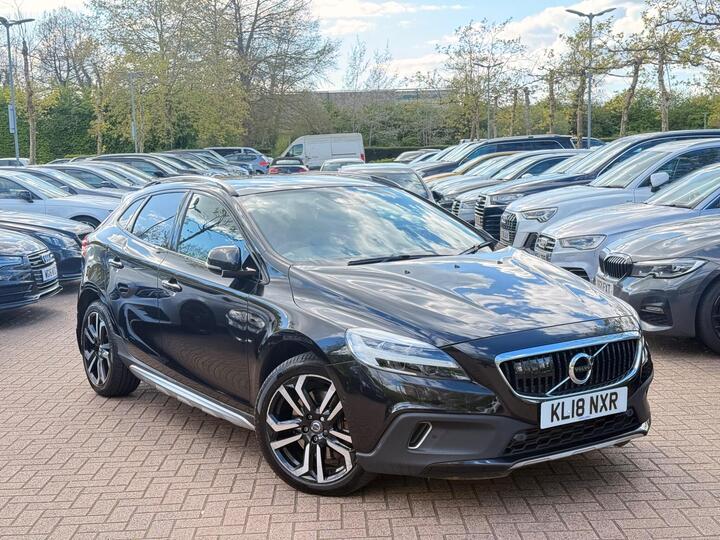 Volvo V40 Cross Country 1.5 T3 GPF Pro Auto Euro 6 (s/s) 5dr