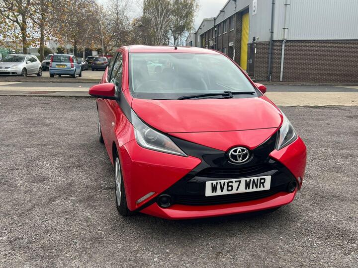 Toyota AYGO 1.0 VVT-i X-play Euro 6 5dr
