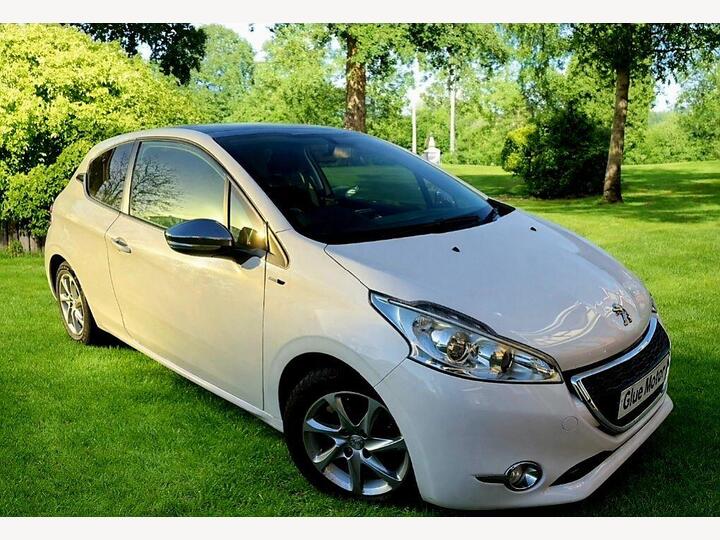 Peugeot 208 1.2 VTi PureTech Style Euro 6 3dr