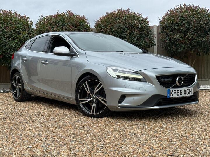 Volvo V40 1.5 T2 R-Design Pro Auto Euro 6 (s/s) 5dr