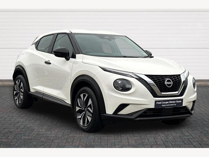 Nissan JUKE 1.0 DIG-T Acenta Premium Euro 6 (s/s) 5dr