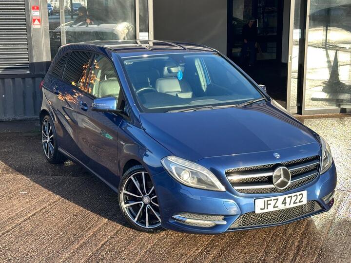 Mercedes-Benz B Class 1.6 B180 BlueEfficiency Sport Euro 5 (s/s) 5dr Mercedes-Benz B Class 1.6 B180 BlueEfficiency Sport Euro 5 (s/s) 5dr