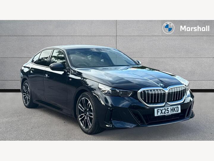 BMW 5 Series 2.0 520i MHT M Sport Steptronic Euro 6 (s/s) 4dr BMW 5 Series 2.0 520i MHT M Sport Steptronic Euro 6 (s/s) 4dr