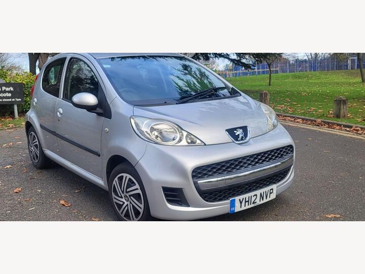 Peugeot 107 1.0 12V Urban Euro 5 5dr