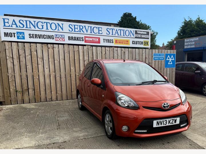 Toyota AYGO 1.0 VVT-i Fire Euro 5 5dr