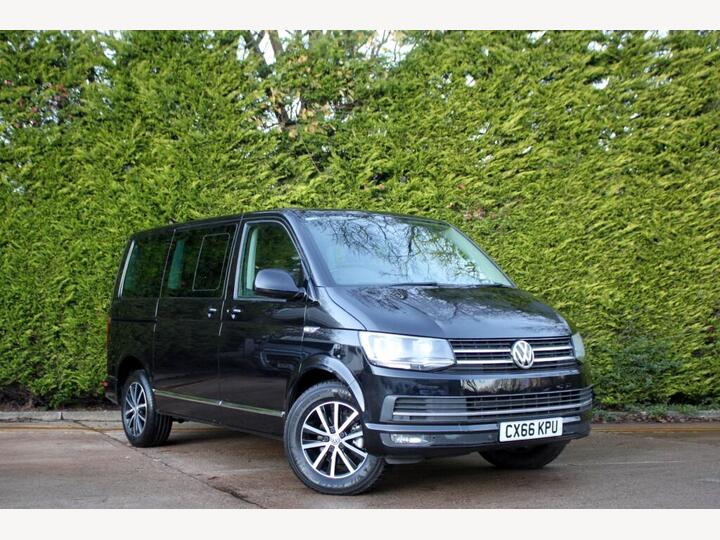 Volkswagen CARAVELLE DIESEL MPV 2.0 TDI BlueMotion Tech Executive DSG Euro 6 (s/s) 5dr