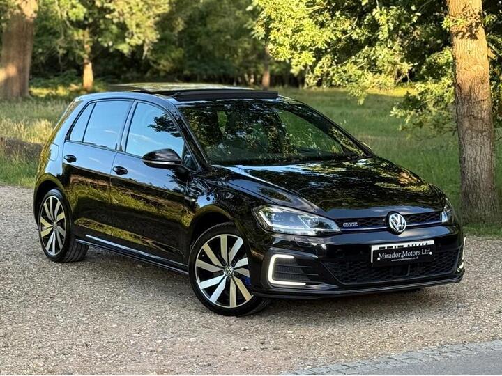 Volkswagen Golf 1.4 TSI 8.7kWh GTE Advance DSG Euro 6 (s/s) 5dr