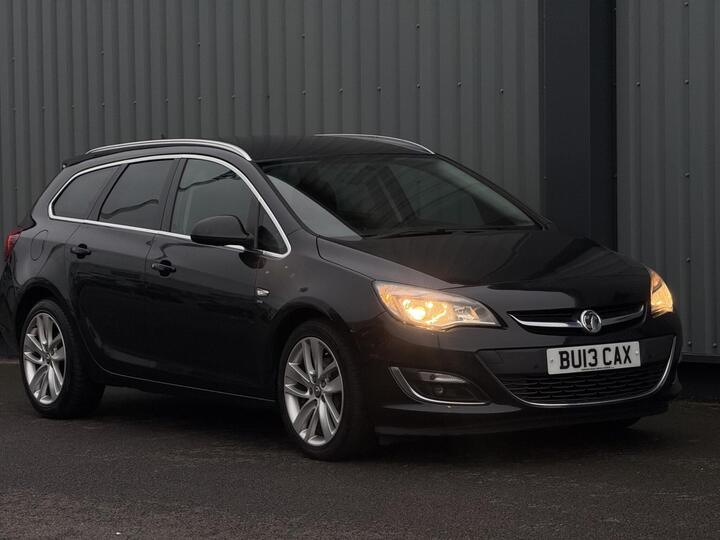 Vauxhall Astra 2.0 CDTi SRi Sports Tourer Euro 5 (s/s) 5dr