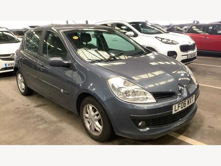 Renault Clio 1.6 VVT Privilege 5dr