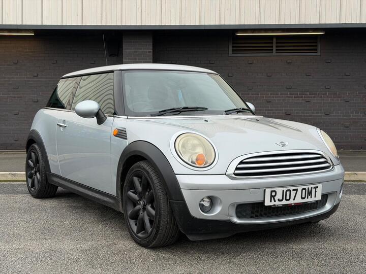 MINI Hatch 1.6 Cooper Steptronic Euro 4 3dr