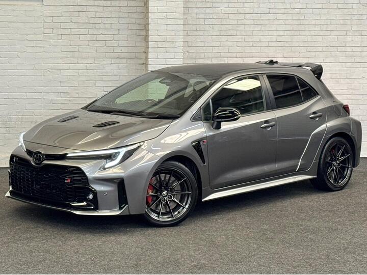 Toyota Corolla 1.6 GR CIRCUIT EDITION TURBOCHARGED AWD Toyota Corolla 1.6 GR CIRCUIT EDITION TURBOCHARGED AWD