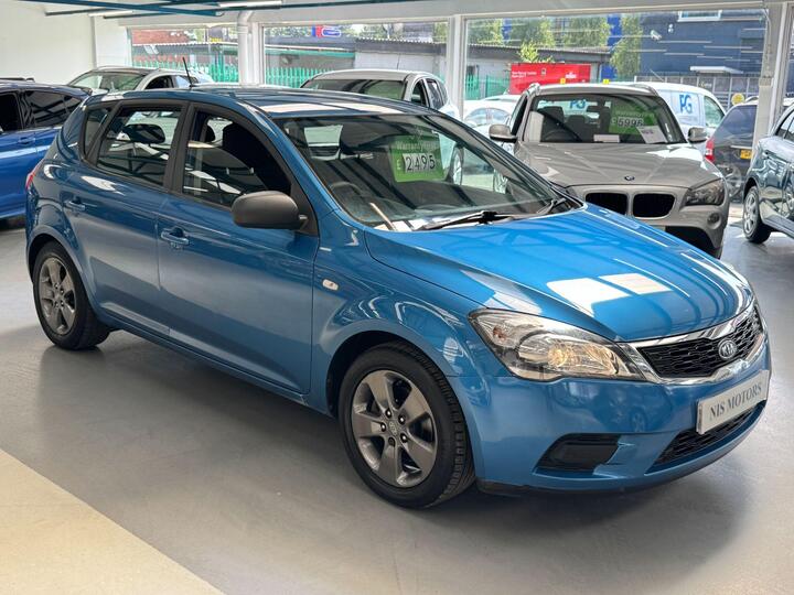 Kia Ceed 1.4 Strike Euro 4 5dr