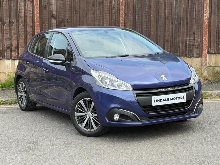 Peugeot 208 1.2 PureTech XS White Euro 6 5dr