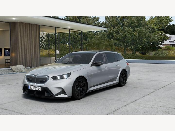 BMW M5 4.4 22.1kWh Touring Steptronic XDrive Euro 6 (s/s) 5dr