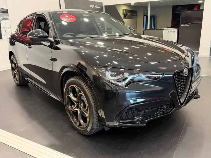 Alfa Romeo Stelvio 2.0T Intensa Auto Q4 AWD Euro 6 (s/s) 5dr