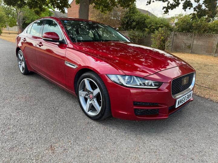 Jaguar XE 2.0i GPF Portfolio Auto Euro 6 (s/s) 4dr