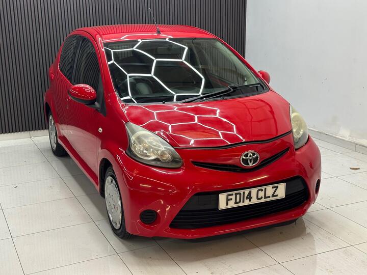 Toyota AYGO 1.0 VVT-i Move Euro 5 5dr