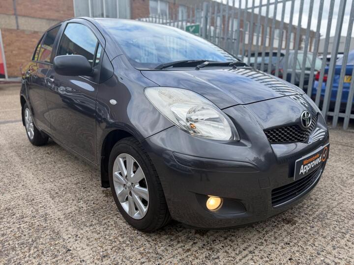 Toyota Yaris 1.33 Dual VVT-i TR Euro 5 (s/s) 5dr